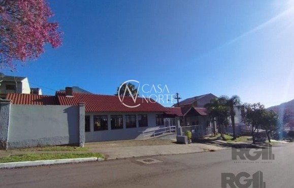 Terreno à venda  com 340m², Avenida Altos do Santa Rita no bairro Aberta dos Morros em Porto Alegre