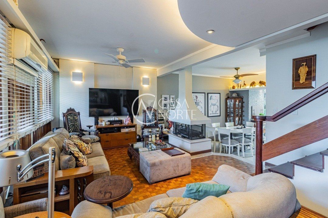 Casa de Condomínio à venda com 4 quartos, 246m², 1 suíte, 2 vagas, Rua Ernesto Paiva no bairro Tristeza em Porto Alegre