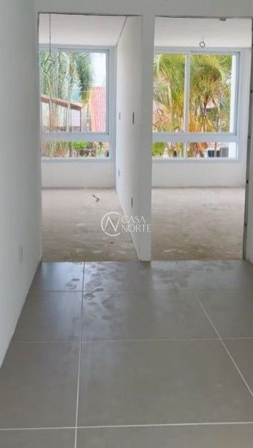 Casa à venda com 3 quartos, 175m², 3 suítes, 2 vagas, Rua Engenheiro Coelho Parreira no bairro Ipanema em Porto Alegre