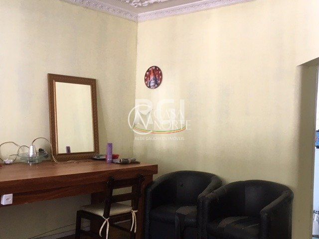 Casa à venda com 3 quartos, 659m², 1 vaga, Rua Padre João Batista Reus no bairro Tristeza em Porto Alegre