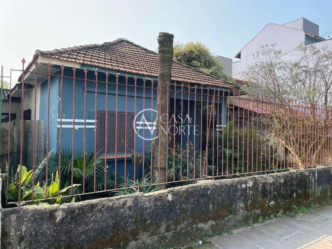 Terreno à venda  com 528m², Rua Doutor Barcelos no bairro Tristeza em Porto Alegre