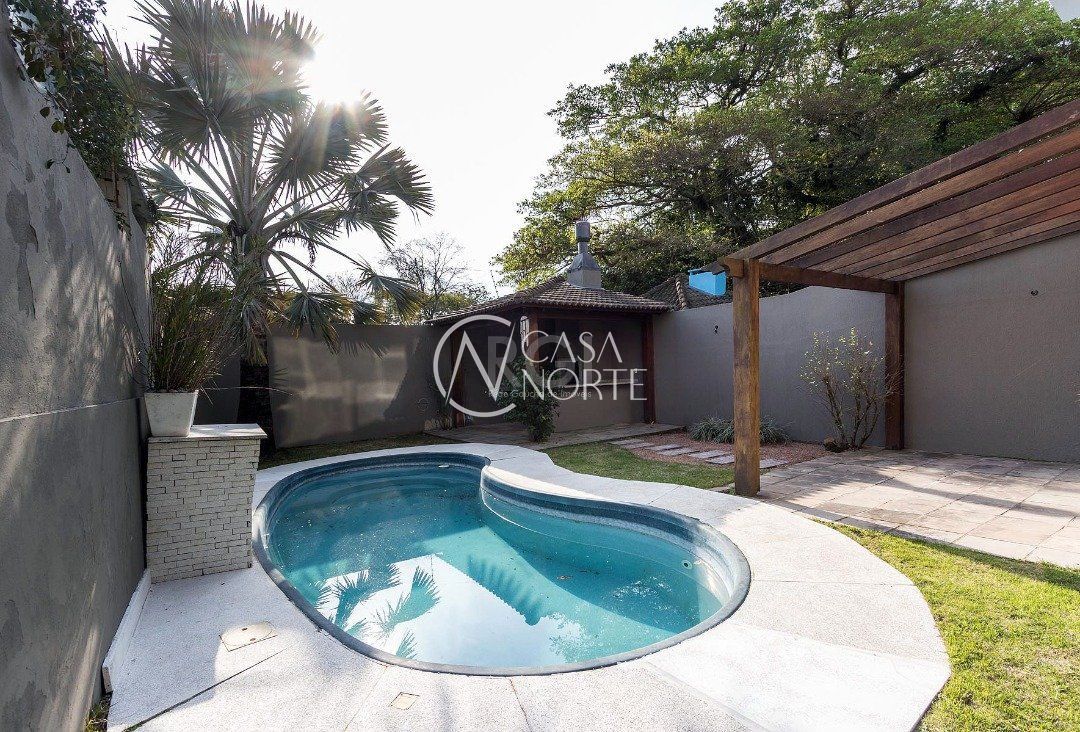 Casa de Condomínio à venda com 3 quartos, 262m², 1 suíte, 2 vagas, Rua Doutor Pitrez no bairro Aberta dos Morros em Porto Alegre