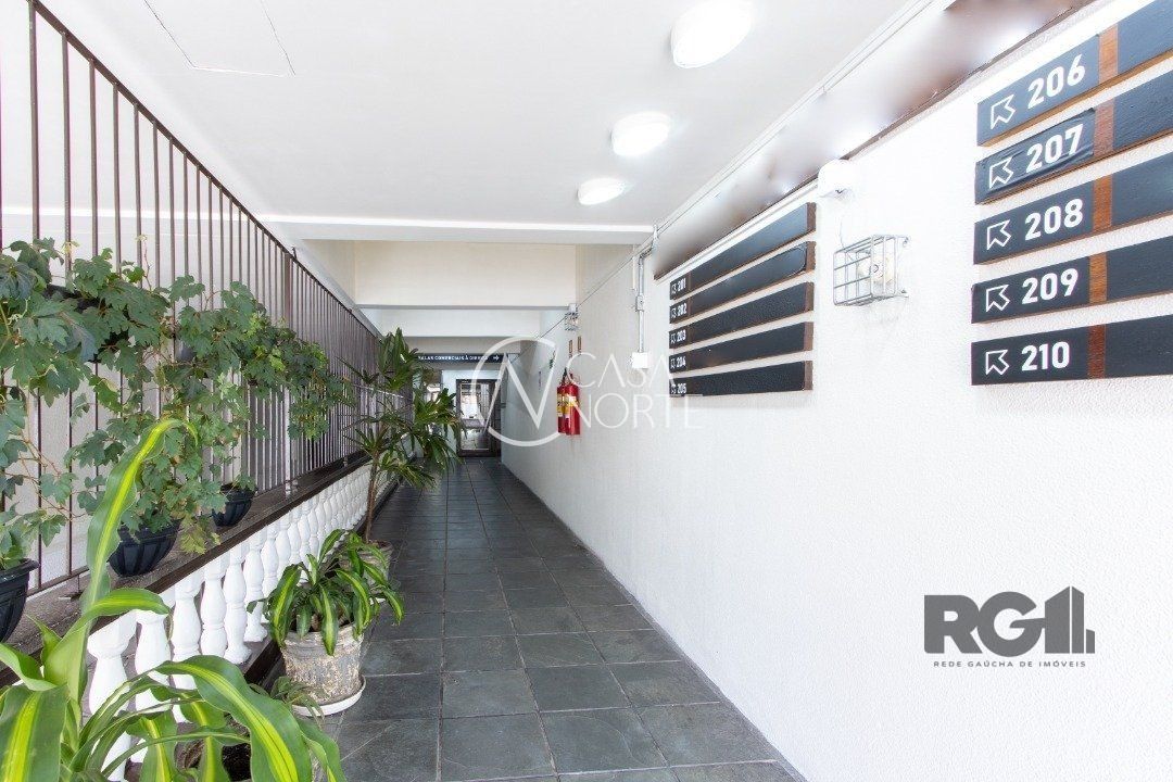 Sala Comercial à venda , 43m², Avenida Wenceslau Escobar no bairro Tristeza em Porto Alegre