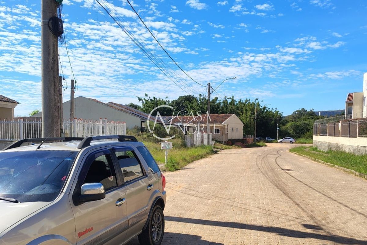 Terreno à venda  com 150m², Rua Joel Iuchno no bairro Restinga em Porto Alegre