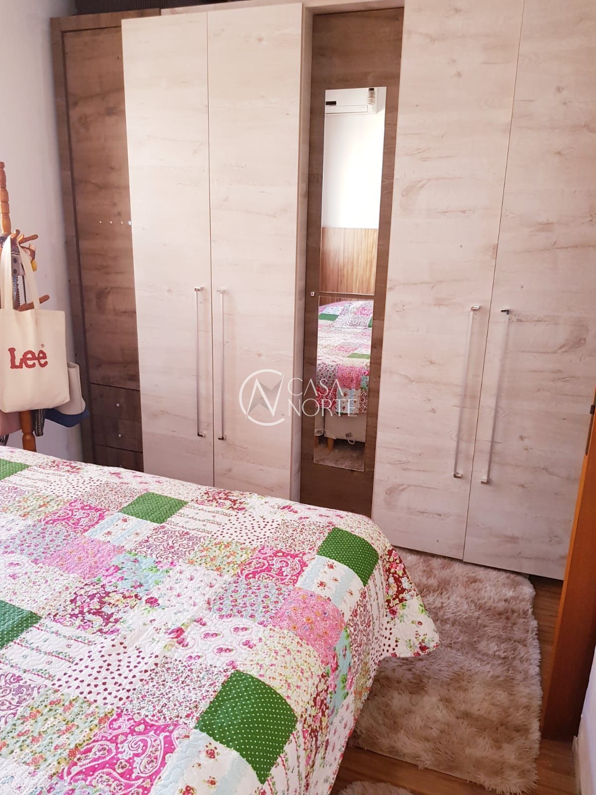 Casa à venda com 2 quartos, 46m², 1 vaga, Rua João Pinheiro Machado no bairro Hípica em Porto Alegre