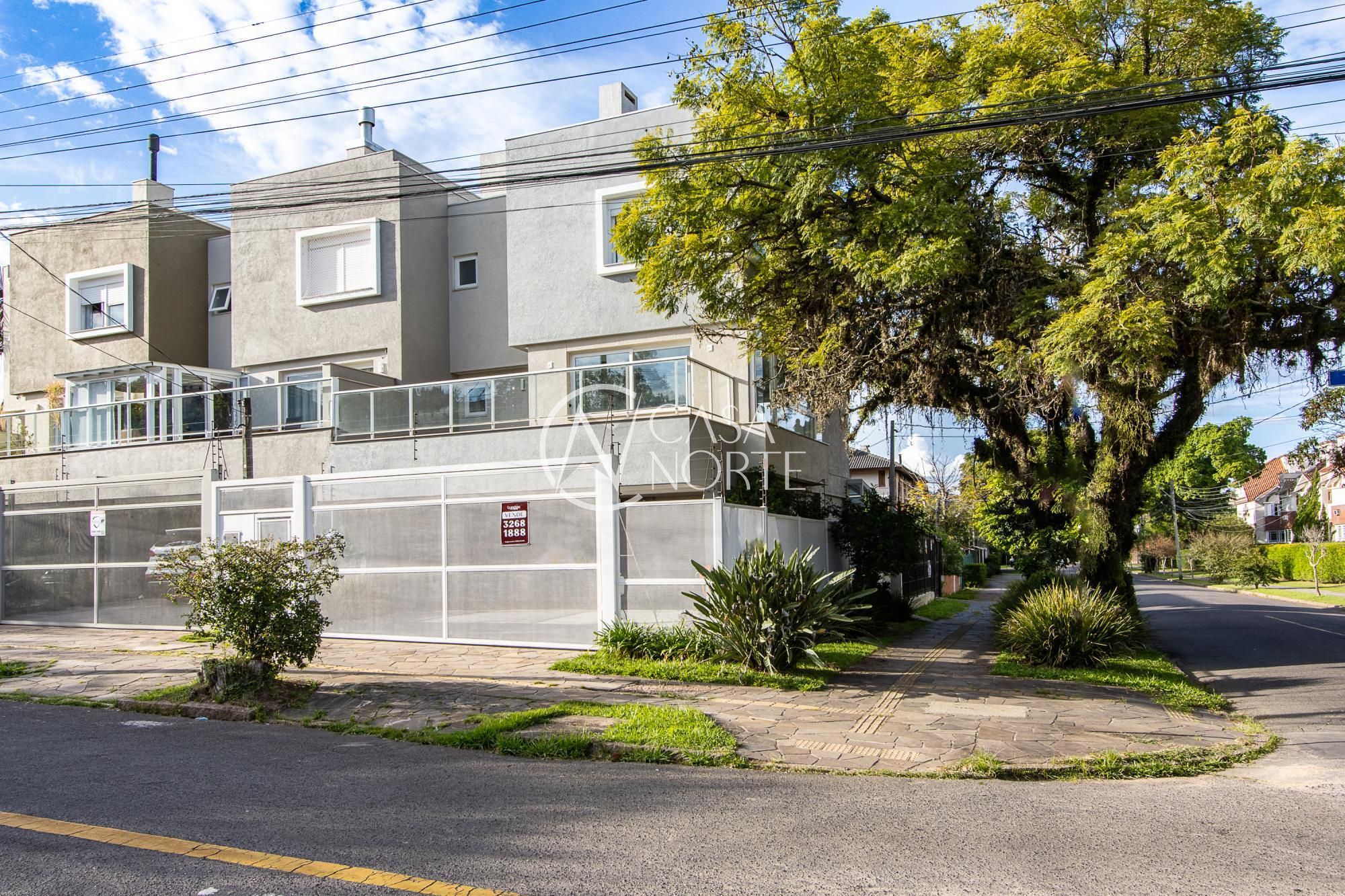 Casa de Condomínio à venda com 3 quartos, 122m², 1 suíte, 3 vagas, Avenida Copacabana no bairro Tristeza em Porto Alegre