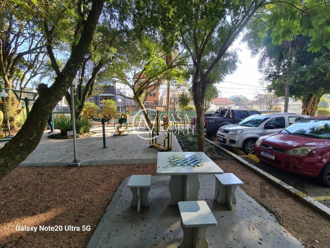 Apartamento à venda com 2 quartos, 59m², 1 vaga, Rua Chico Pedro no bairro Camaquã em Porto Alegre