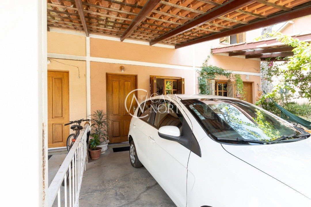 Casa de Condomínio à venda com 3 quartos, 93m², 2 vagas, Rua Padre João Batista Reus no bairro Vila Conceição em Porto Alegre