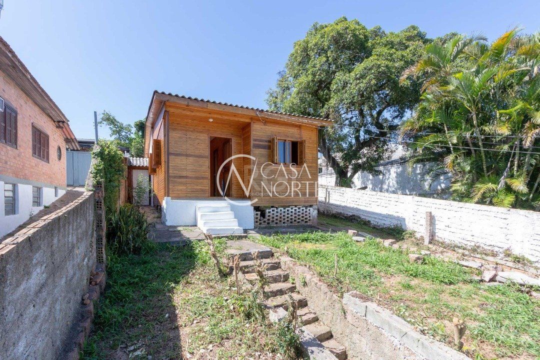 Casa à venda com 2 quartos, 54m², 2 vagas, Rua dos Guananas no bairro Espírito Santo em Porto Alegre