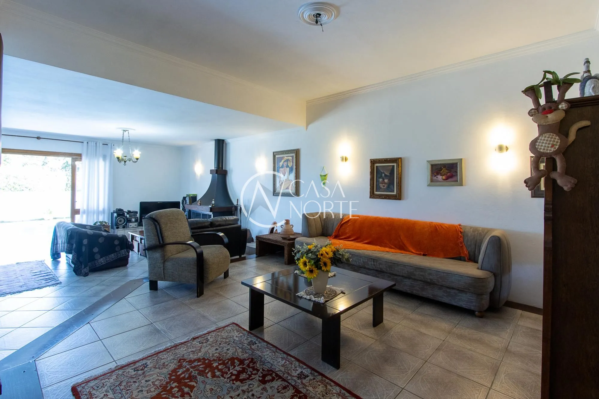 Casa à venda com 3 quartos, 230m², 1 suíte, 3 vagas, Rua Padre João Batista Reus no bairro Tristeza em Porto Alegre