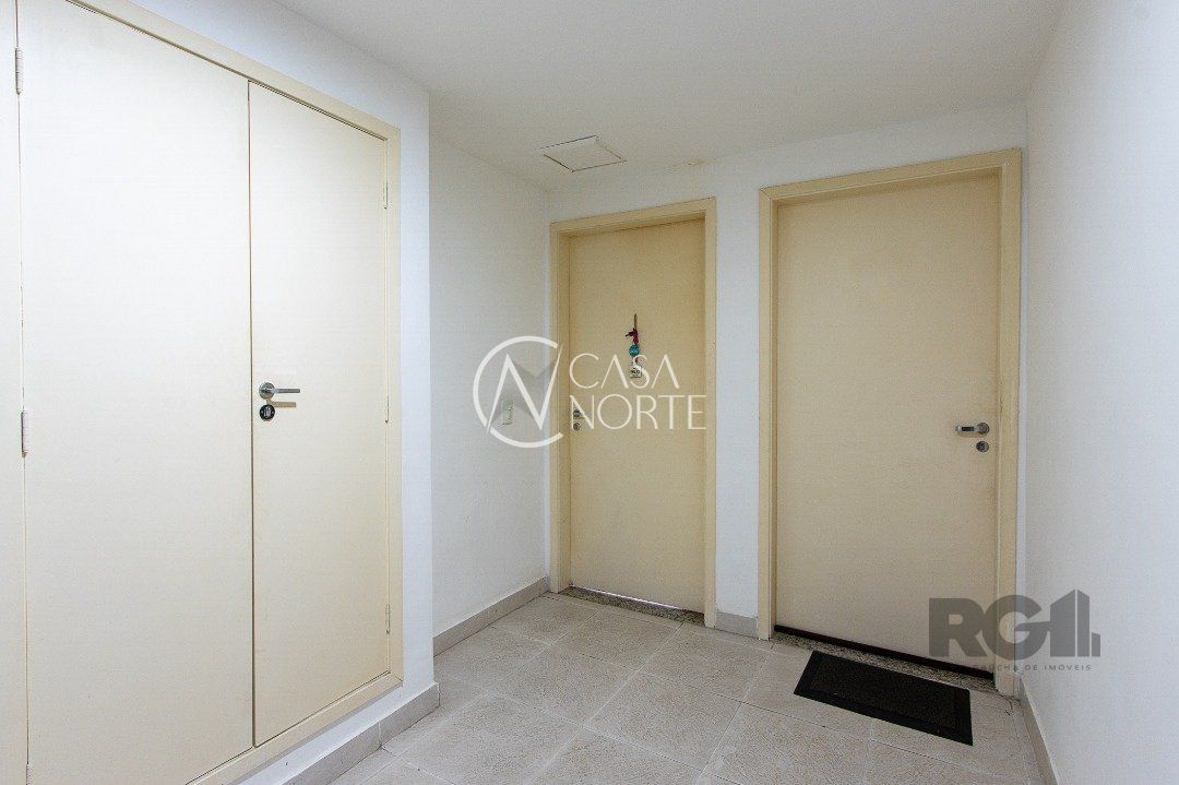 Apartamento à venda com 3 quartos, 69m², 1 suíte, 1 vaga, Avenida Arnaldo Bohrer no bairro Teresópolis em Porto Alegre