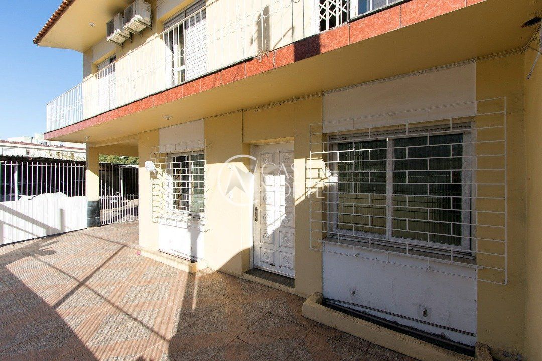 Terreno à venda com 3 quartos com 160m², 2 vagas, Avenida Niteroi no bairro Medianeira em Porto Alegre