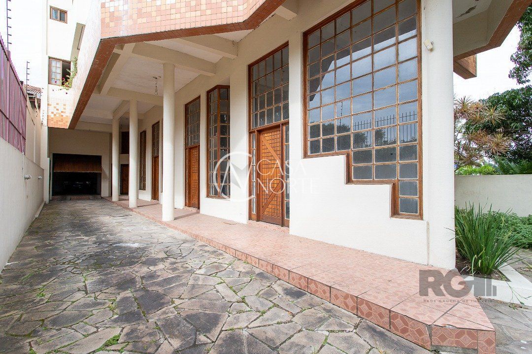 Prédio Comercial à venda , 574m², Avenida Coronel Marcos no bairro Pedra Redonda em Porto Alegre