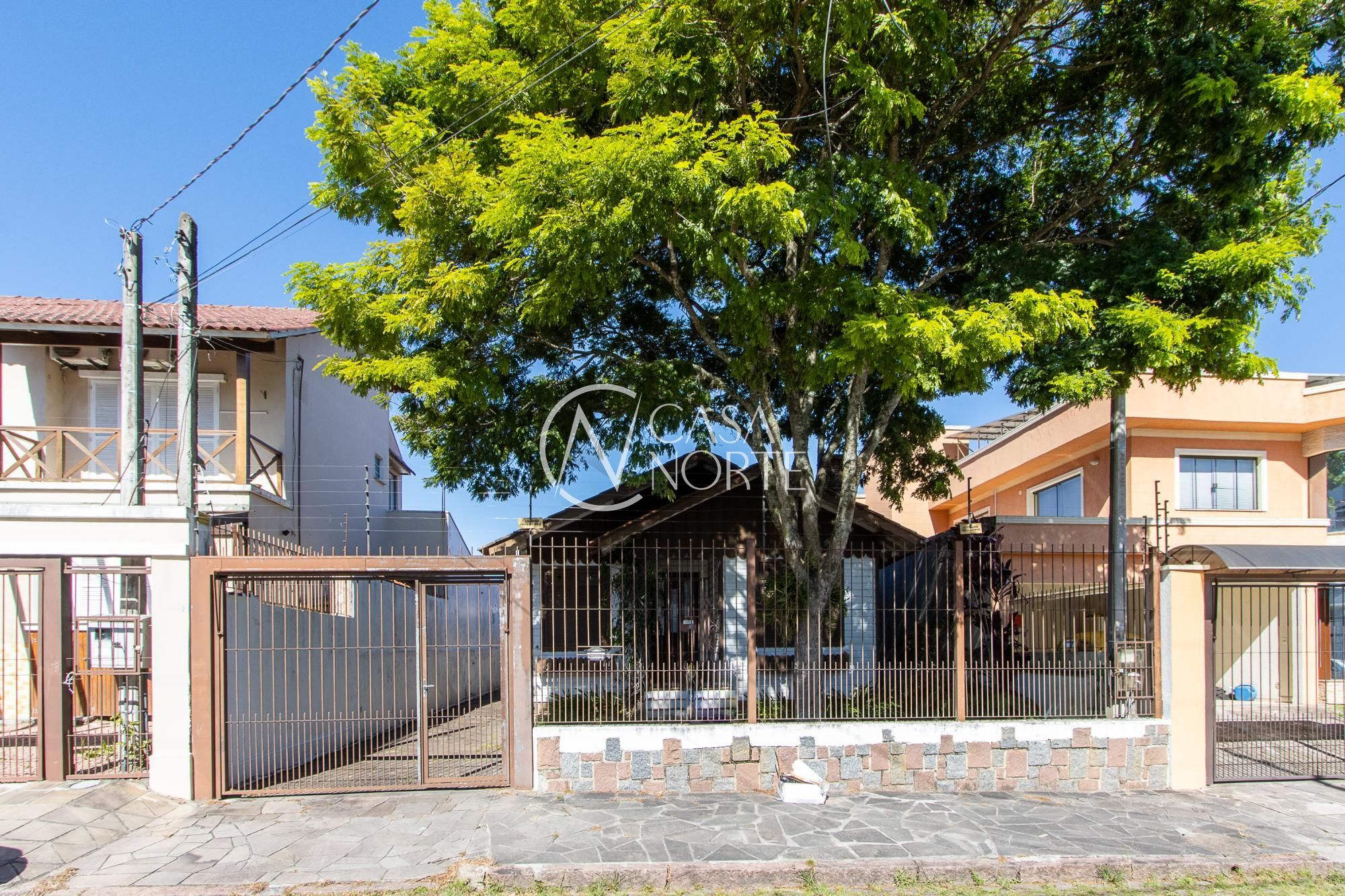Terreno à venda  com 411m², Rua Vicente Failace no bairro Tristeza em Porto Alegre
