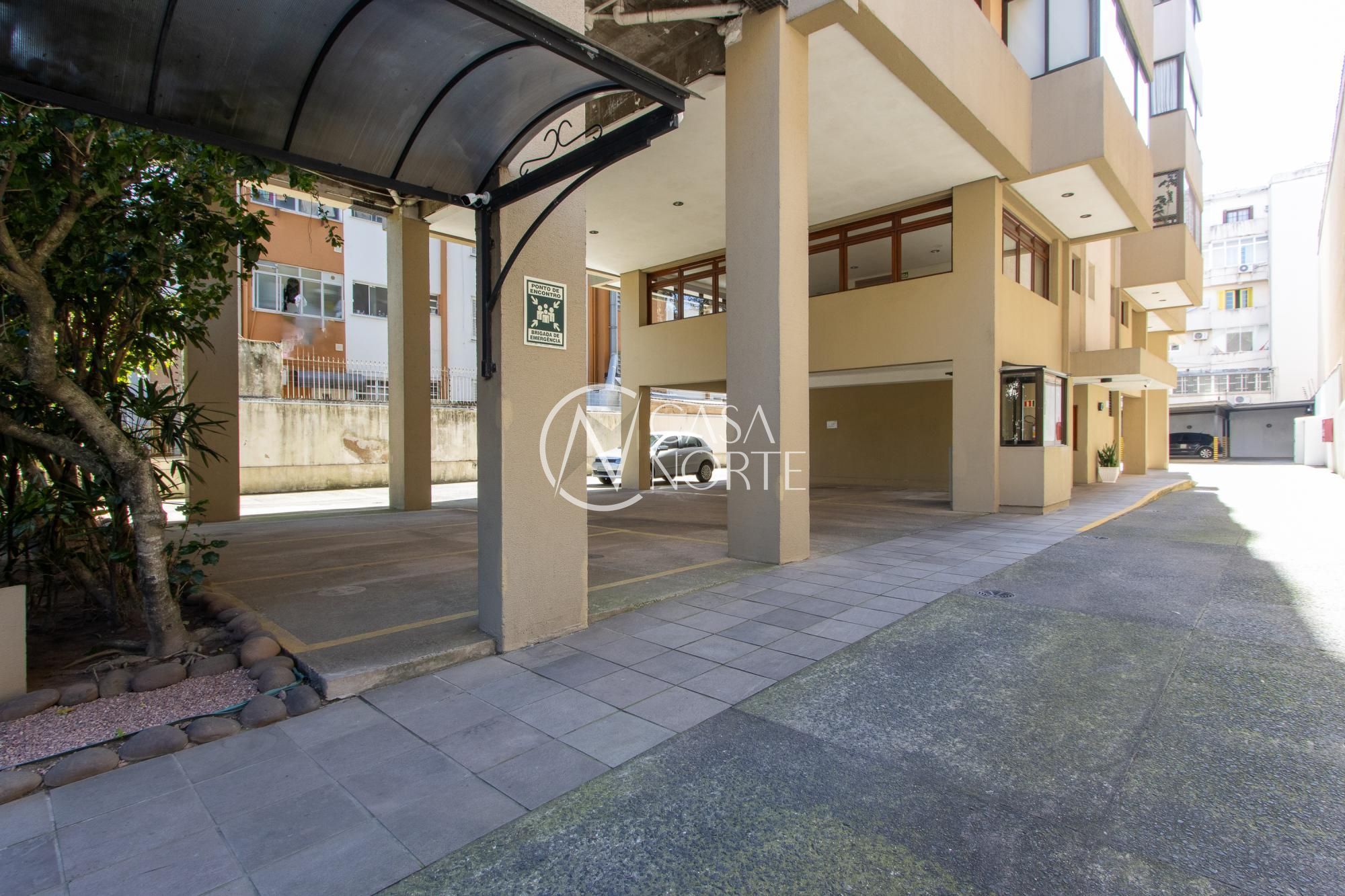 Apartamento à venda com 2 quartos, 85m², 1 vaga, Rua Laurindo no bairro Santana em Porto Alegre