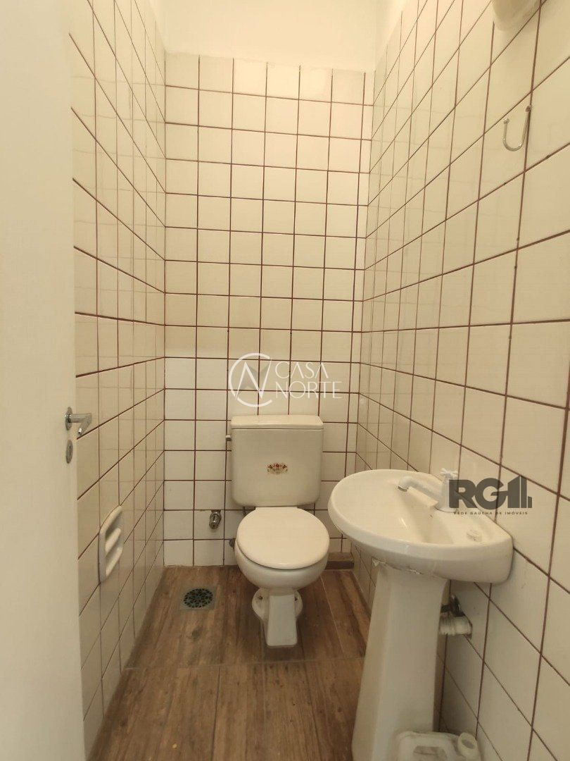 Loja à venda , 92m², Avenida Getúlio Vargas no bairro Menino Deus em Porto Alegre