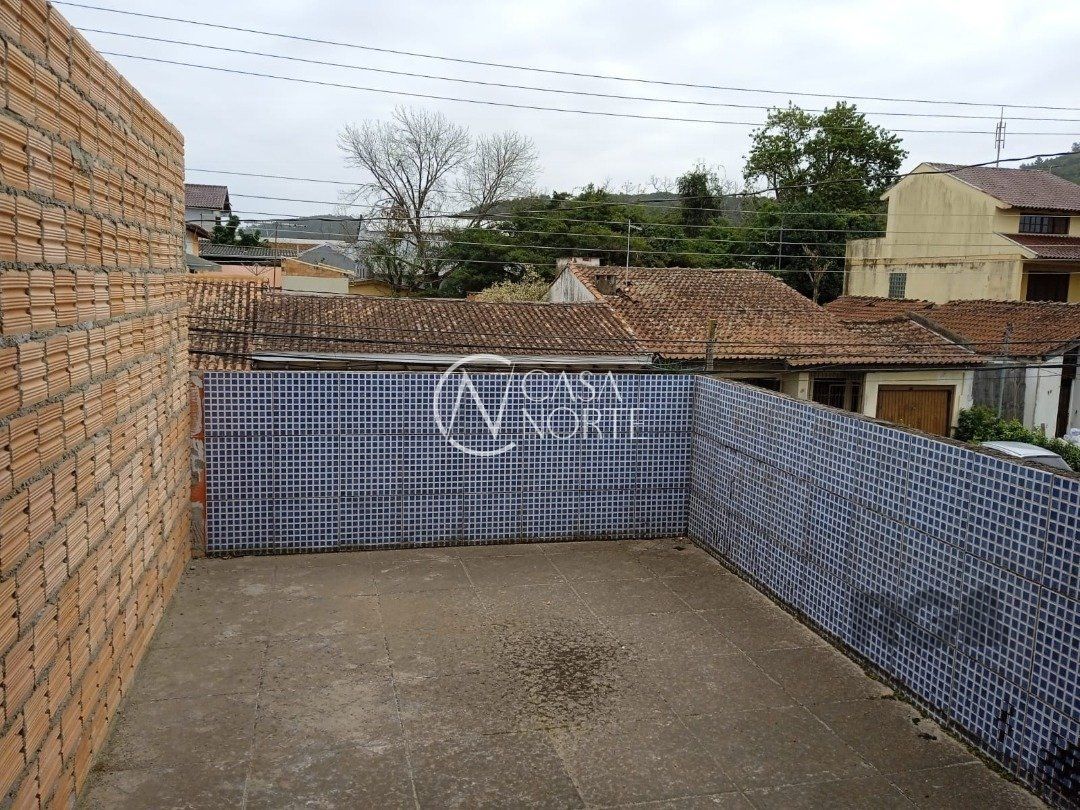 Casa de Condomínio à venda com 3 quartos, 180m², 1 suíte, 1 vaga, Avenida Edgar Pires de Castro no bairro Hípica em Porto Alegre