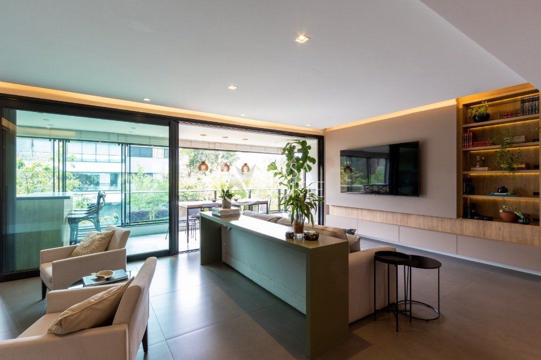 Apartamento à venda com 3 quartos, 164m², 3 suítes, 3 vagas, Avenida Coronel Marcos no bairro Pedra Redonda em Porto Alegre