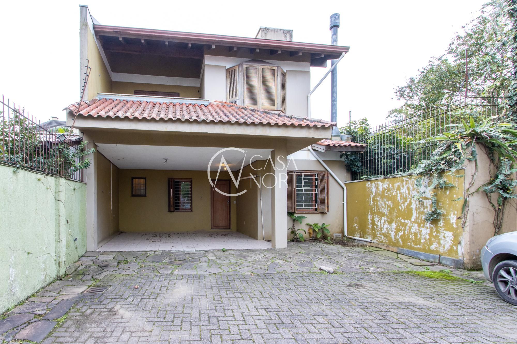 Casa de Condomínio à venda com 3 quartos, 174m², 1 suíte, 2 vagas, Rua Dona Elvira no bairro Ipanema em Porto Alegre
