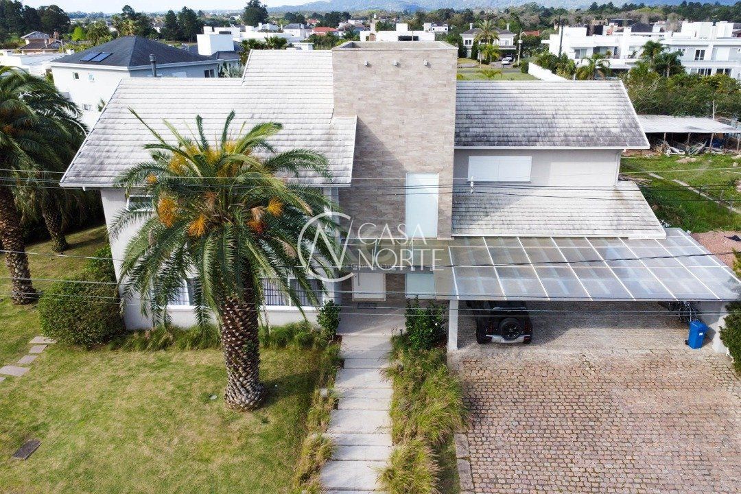 Casa de Condomínio à venda com 4 quartos, 587m², 4 suítes, 10 vagas, Avenida Juca Batista no bairro Chapéu do Sol em Porto Alegre