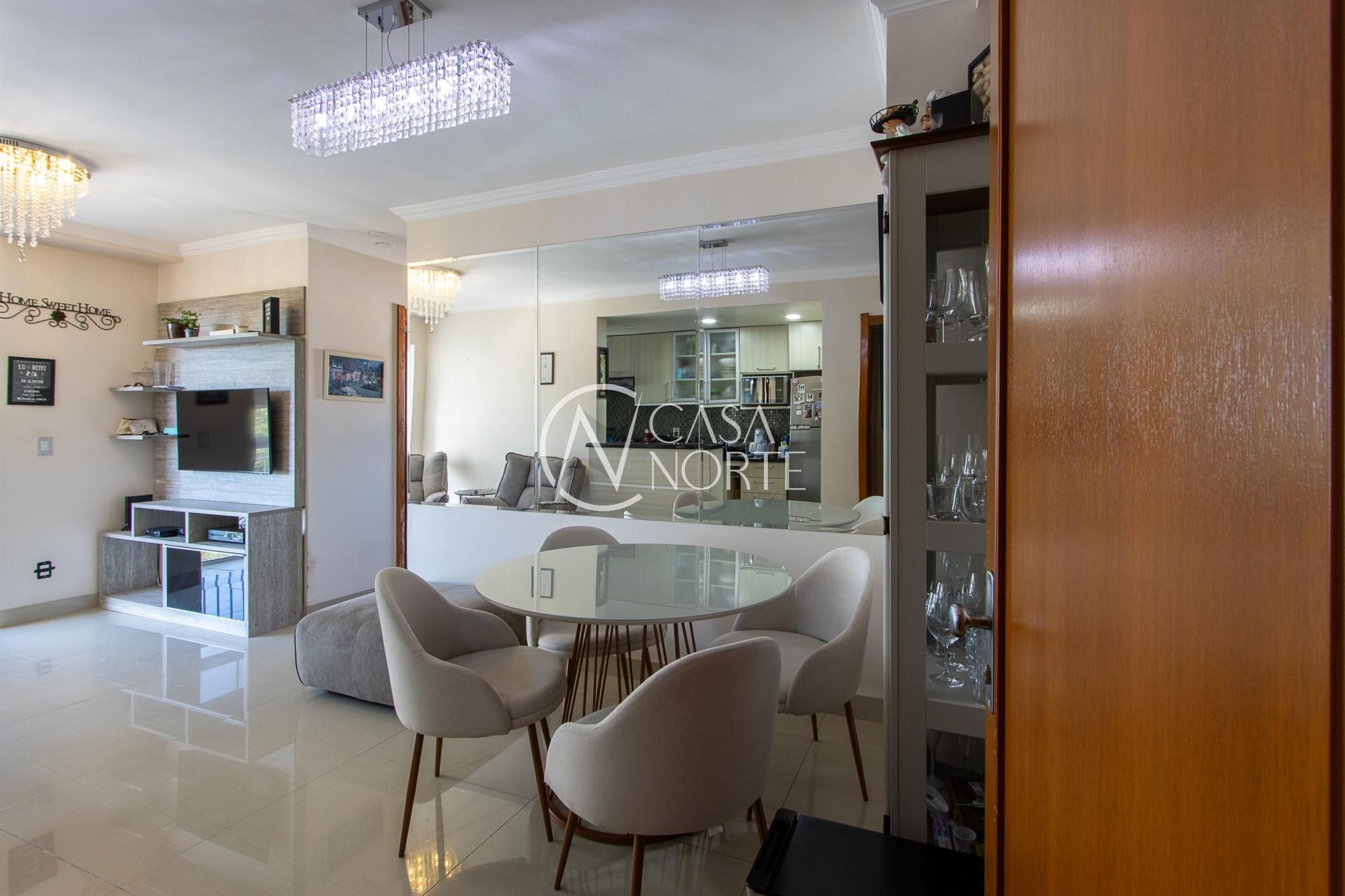 Apartamento à venda com 2 quartos, 72m², 1 suíte, 1 vaga, Rua Abram Goldsztein no bairro Jardim Carvalho em Porto Alegre