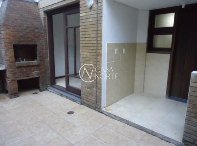 Casa de Condomínio à venda com 3 quartos, 121m², 1 suíte, 2 vagas, Rua Hubert Otto Krause no bairro Aberta dos Morros em Porto Alegre