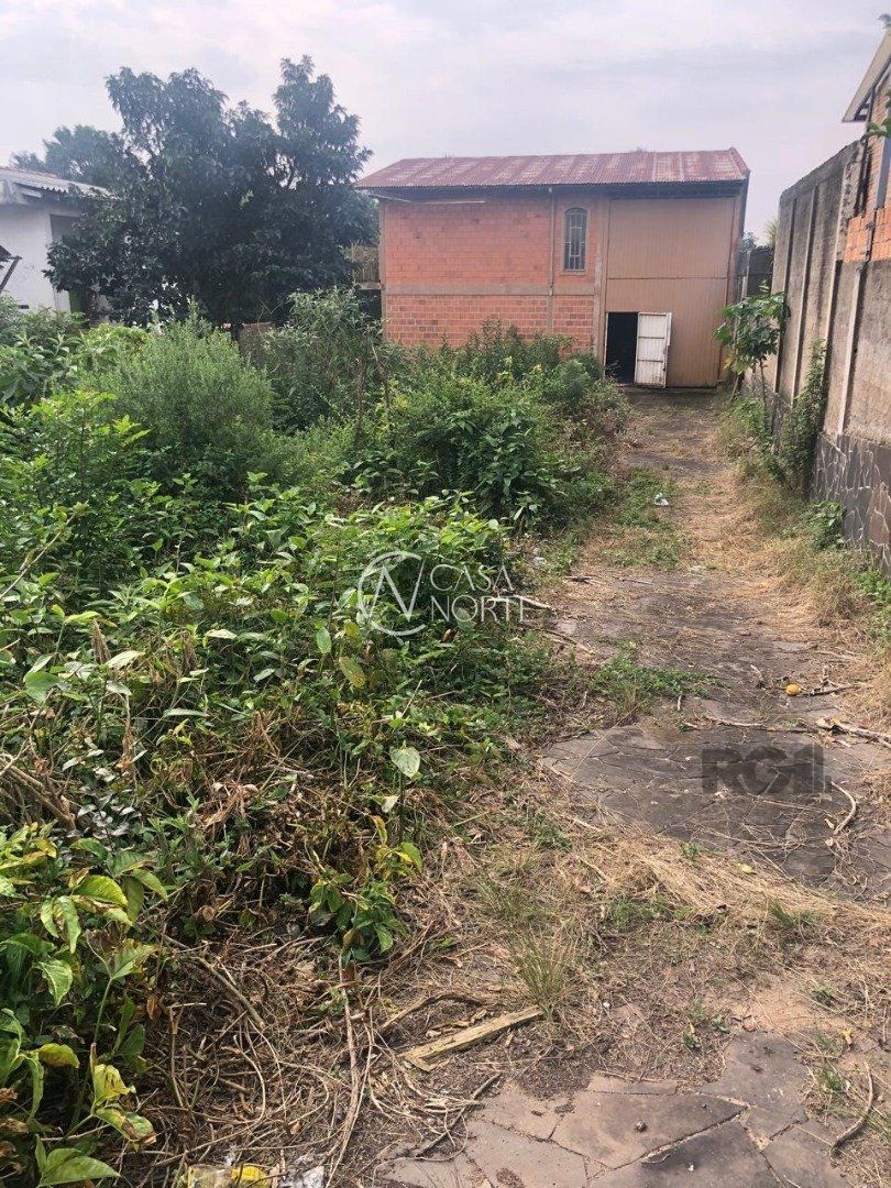 Pavilhão à venda  com 720m², Avenida Veiga no bairro Coronel Aparício Borges em Porto Alegre