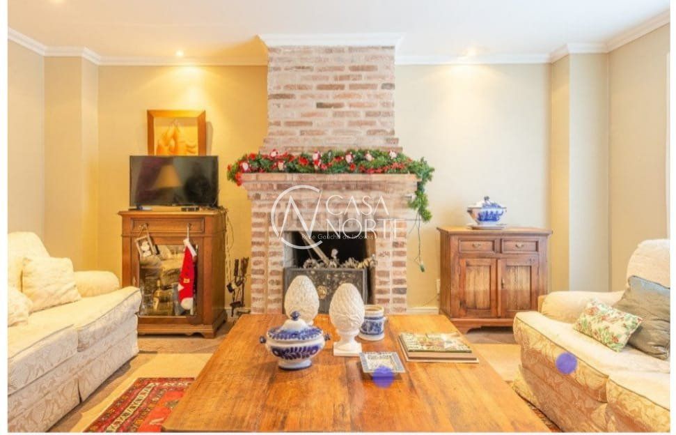 Casa à venda com 4 quartos, 473m², 4 suítes, 4 vagas, Rua José Sanguinetti no bairro Jardim Isabel em Porto Alegre