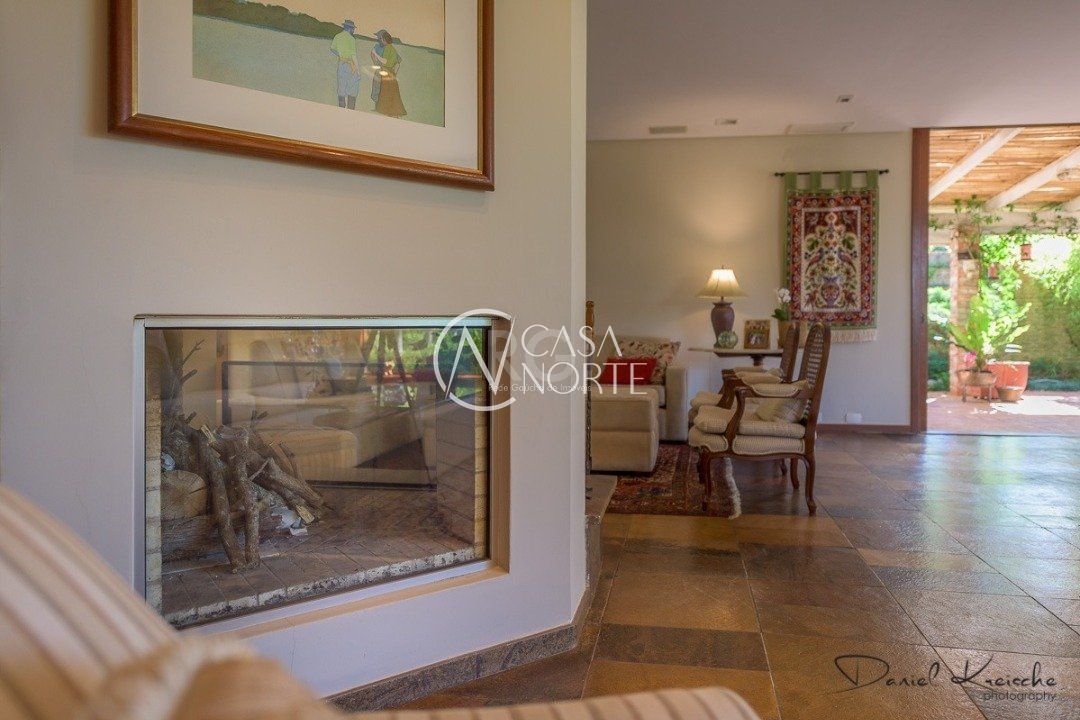 Casa à venda com 5 quartos, 418m², 1 suíte, 6 vagas, Rua Landel de Moura no bairro Tristeza em Porto Alegre