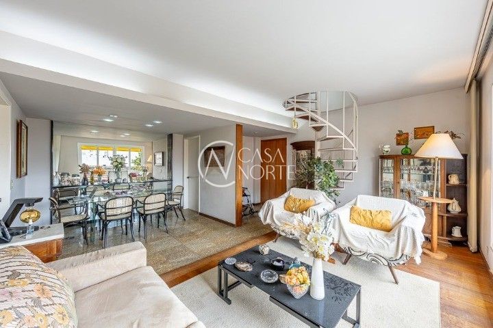 Cobertura à venda com 3 quartos, 223m², 1 suíte, 1 vaga, Rua Coronel Bordini no bairro Bela Vista em Porto Alegre