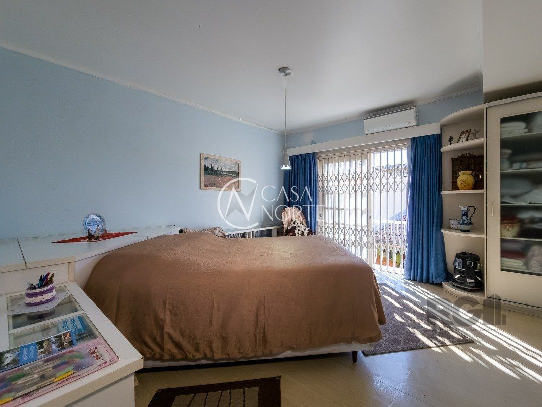 Casa de Condomínio à venda com 3 quartos, 182m², 1 suíte, 2 vagas, Rua Ladislau Neto no bairro Ipanema em Porto Alegre
