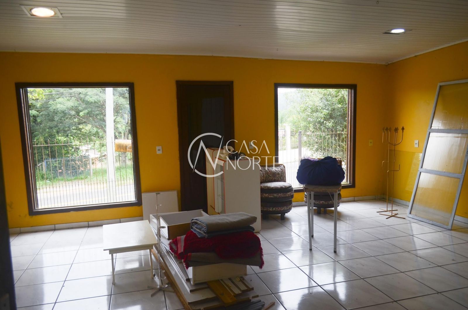 Sítio à venda com 3 quartos, 140m², 1 vaga, Estrada Afonso Lourenço Mariante no bairro Belém Velho em Porto Alegre