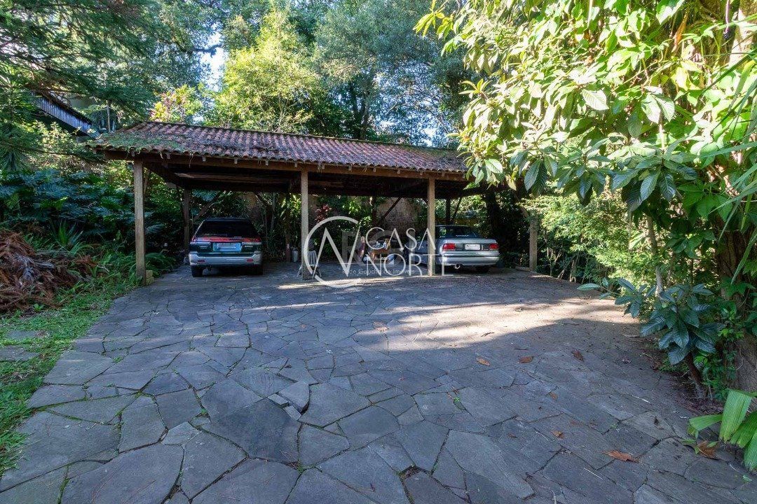 Casa à venda com 4 quartos, 192m², 3 suítes, 4 vagas, Rua Almirante Camara no bairro Tristeza em Porto Alegre