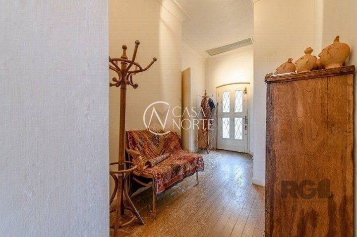 Casa à venda com 3 quartos, 153m², 3 vagas, Rua Nossa Senhora Aparecida no bairro Vila Conceição em Porto Alegre