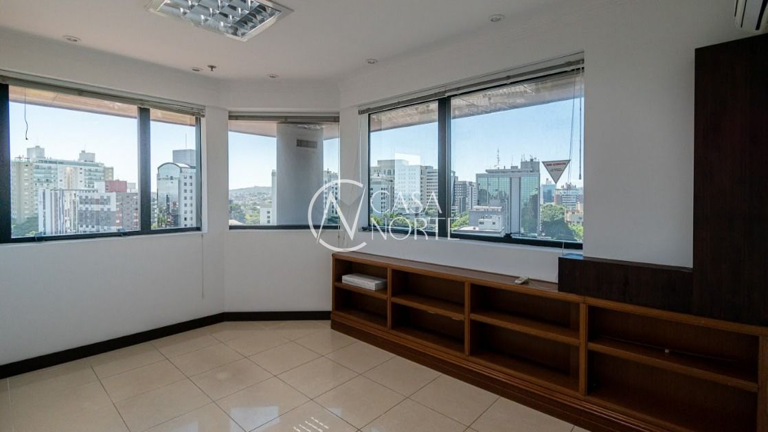 Sala Comercial à venda com 1 quarto, 33m², 2 vagas, Avenida Augusto Meyer no bairro Auxiliadora em Porto Alegre