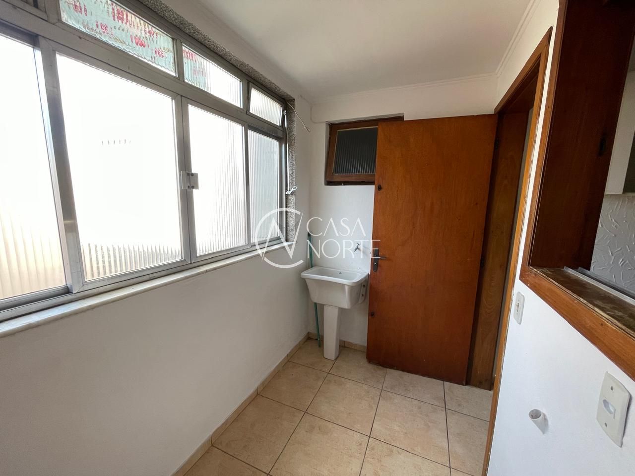 Apartamento à venda com 2 quartos, 74m², 1 suíte, 2 vagas, Rua Veronese no bairro São Sebastião em Porto Alegre