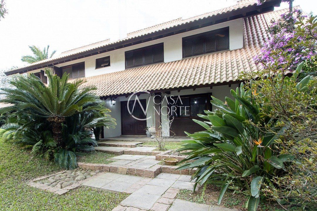 Casa de Condomínio à venda com 6 quartos, 702m², 2 suítes, 6 vagas, Avenida da Cavalhada no bairro Cavalhada em Porto Alegre