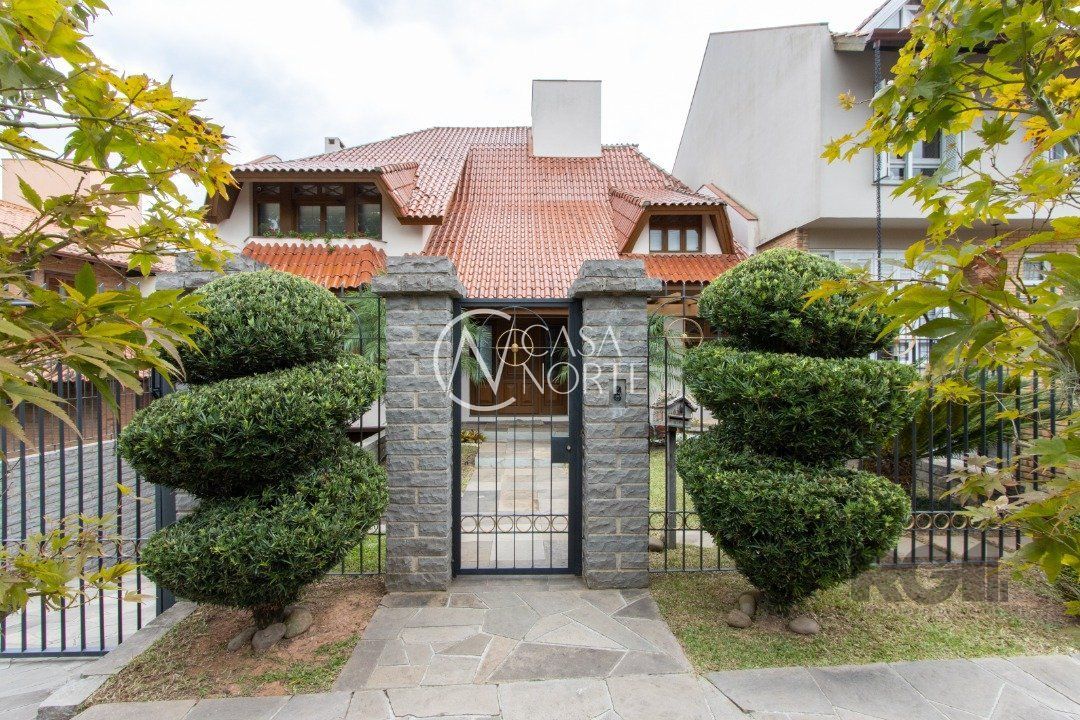 Casa à venda com 4 quartos, 509m², 2 suítes, 4 vagas, Rua Doutor Arnaldo da Silva Ferreira no bairro Ipanema em Porto Alegre