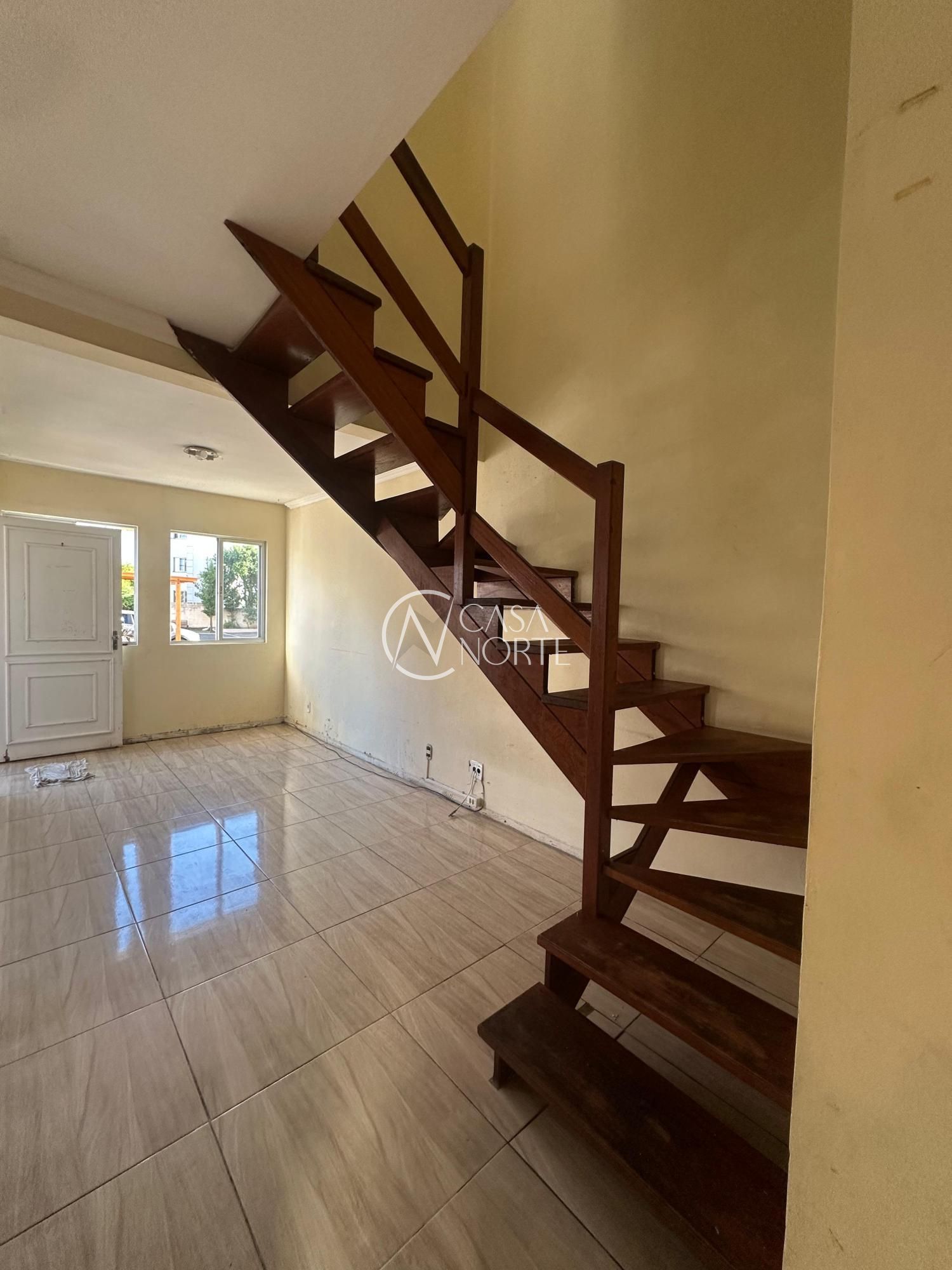 Casa à venda com 3 quartos, 115m², 1 vaga, Avenida João Ferreira Jardim no bairro Parque Santa Fé em Porto Alegre