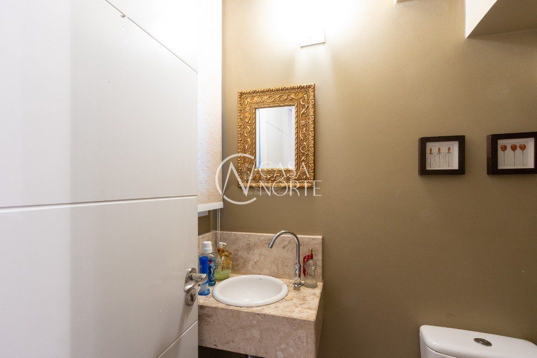 Casa de Condomínio à venda com 3 quartos, 188m², 1 suíte, 2 vagas, Rua Doutor Mário Totta no bairro Tristeza em Porto Alegre