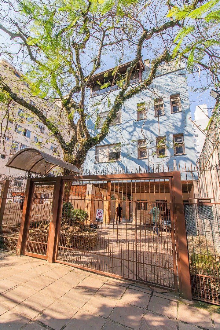 Apartamento à venda com 1 quarto, 71m², 1 suíte, 1 vaga, Rua Mucio Teixeira no bairro Menino Deus em Porto Alegre