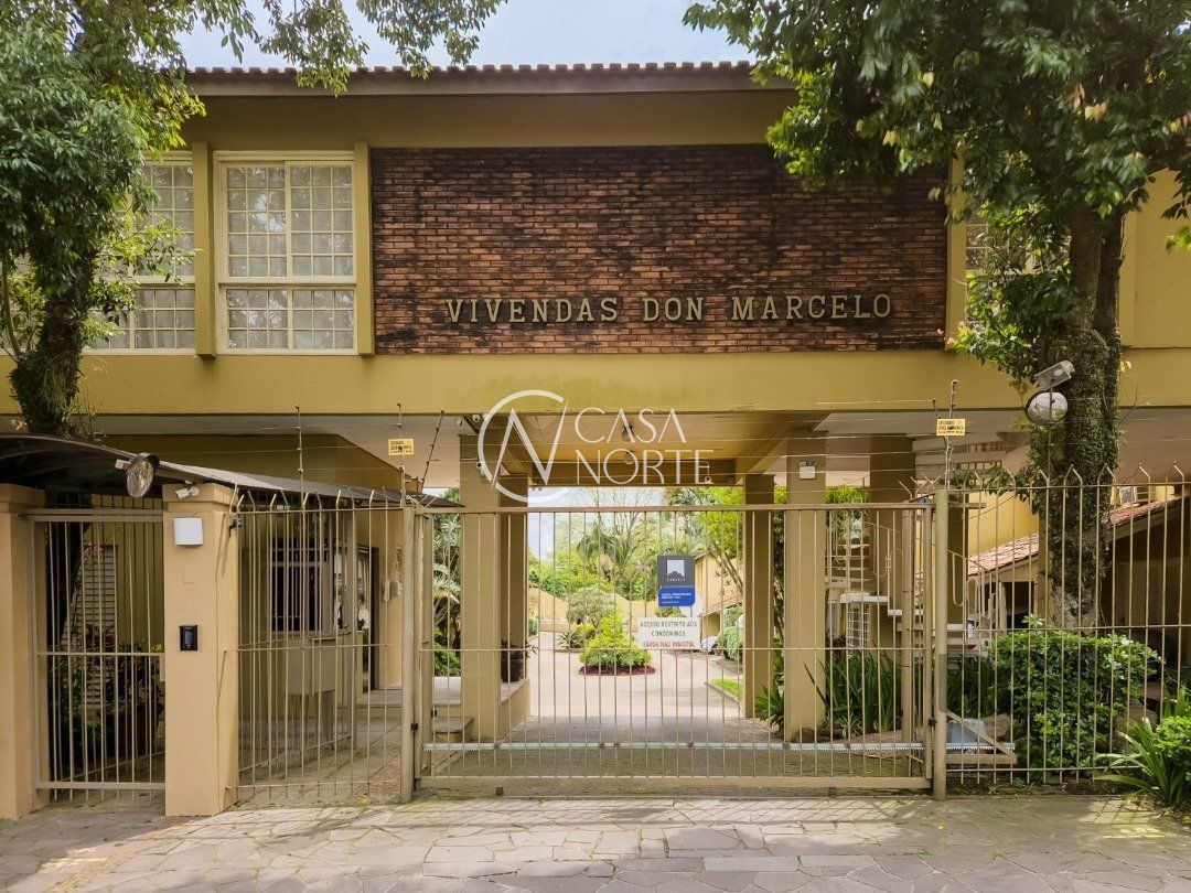 Casa de Condomínio à venda com 3 quartos, 162m², 1 suíte, 2 vagas, Rua Doutor Armando Barbedo no bairro Tristeza em Porto Alegre