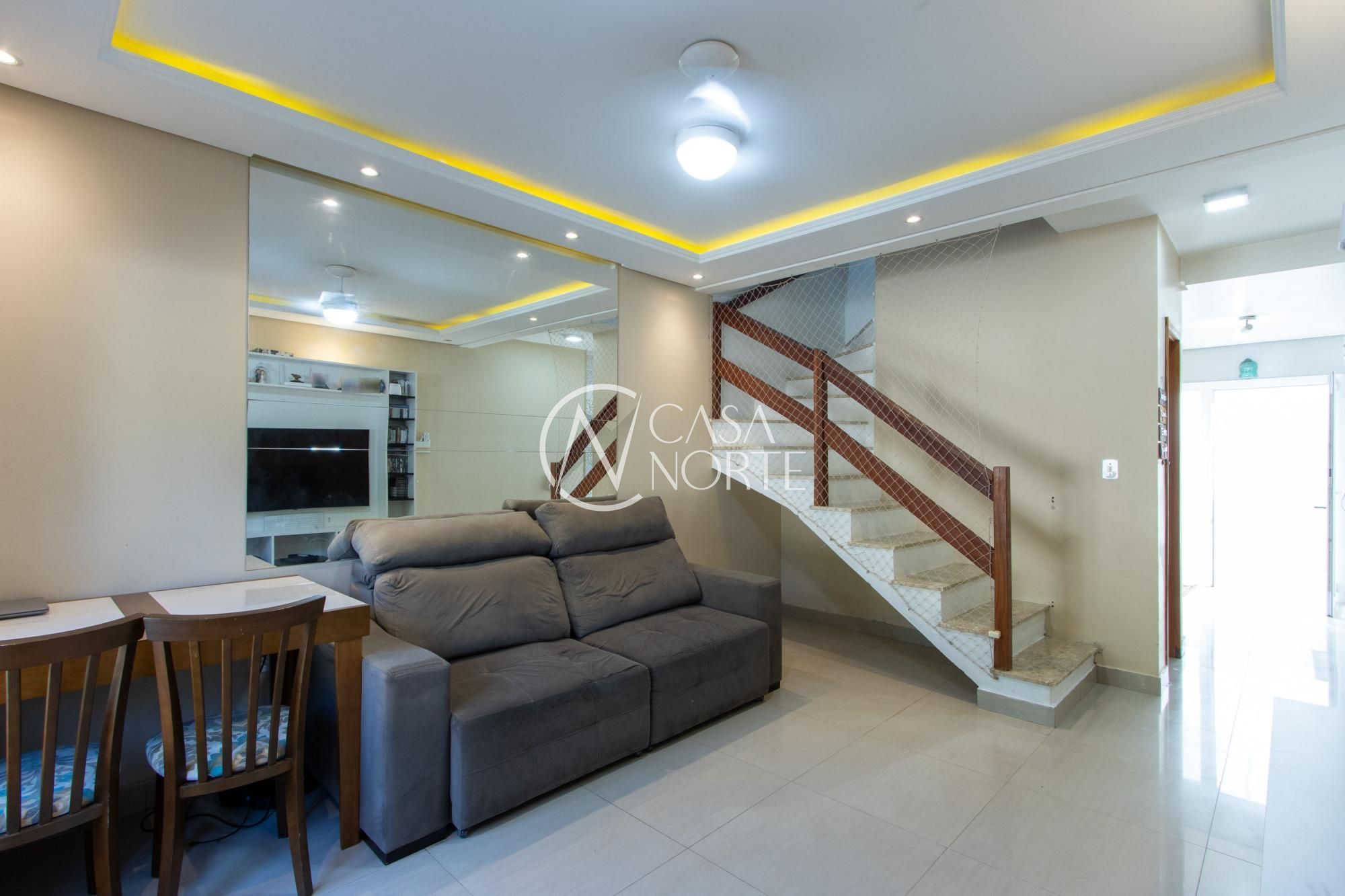 Casa de Condomínio à venda com 3 quartos, 99m², 1 vaga, Rua Júlio Dias de Souza no bairro Aberta dos Morros em Porto Alegre