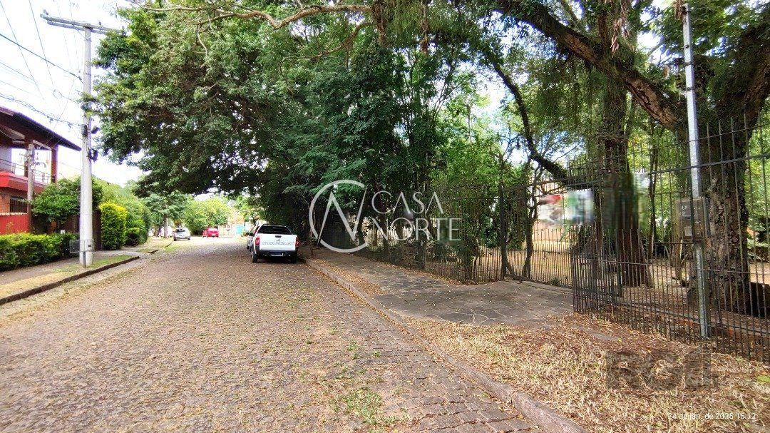 Terreno à venda  com 1035m², Rua Doutora Noemi Valle Rocha no bairro Serraria em Porto Alegre
