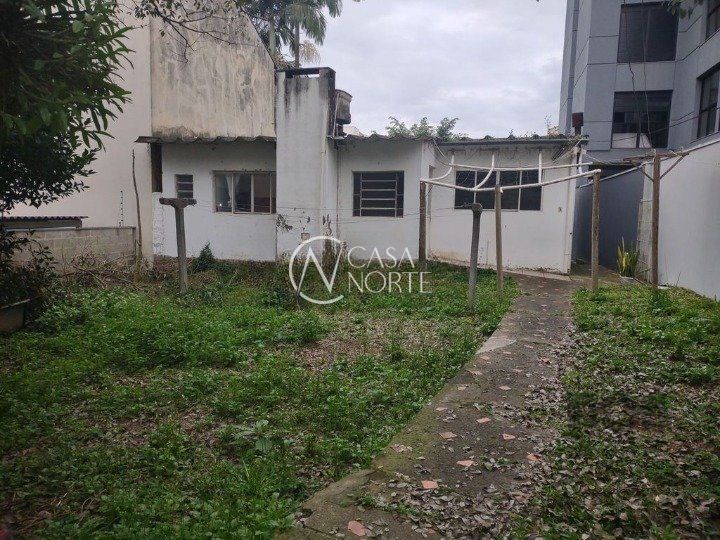 Casa à venda com 4 quartos, 200m², 4 vagas, Rua Doutor Dias de Carvalho no bairro Tristeza em Porto Alegre
