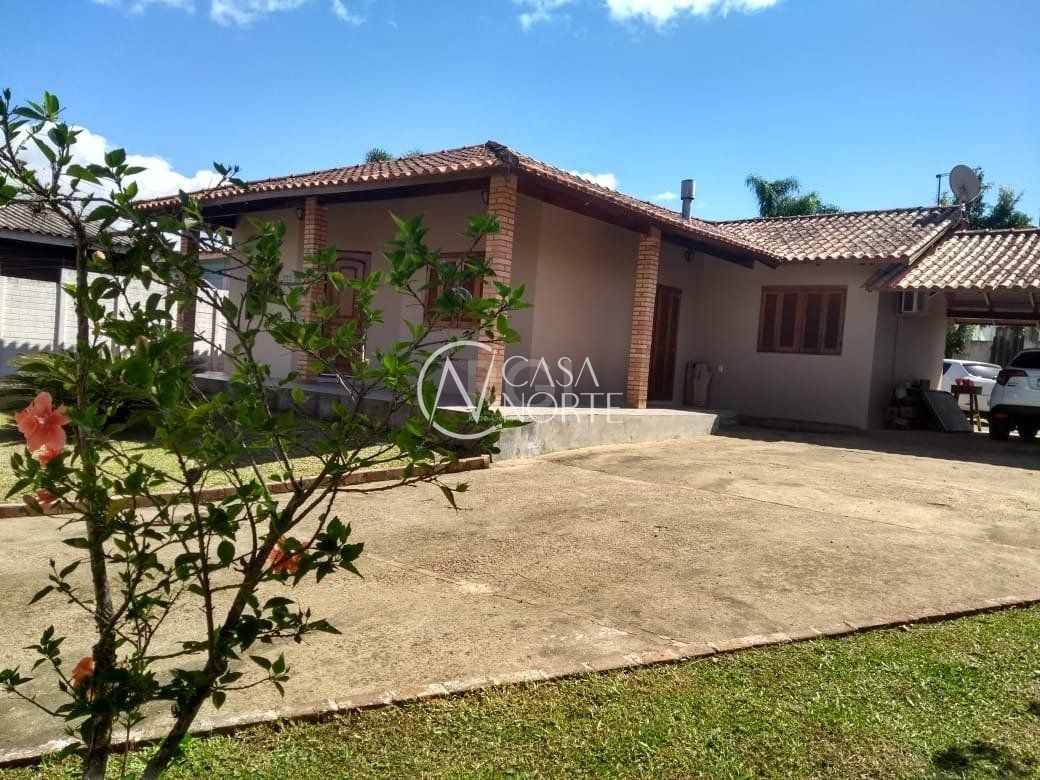 Casa à venda com 2 quartos, 250m², 4 vagas, Rua do Jesuíno - Lado Par no bairro Lageado em Porto Alegre