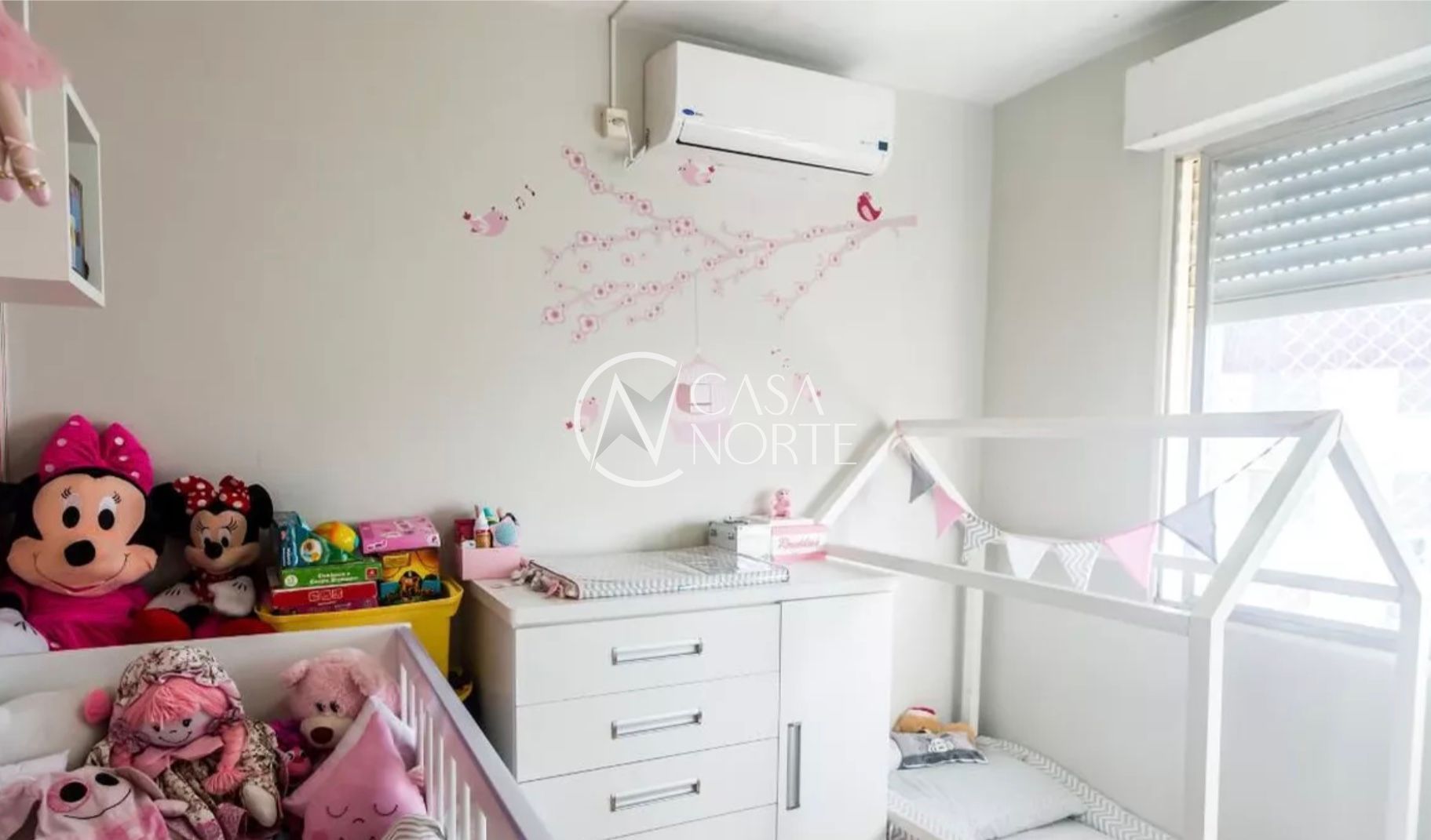 Apartamento à venda com 2 quartos, 63m², Rua Itiberê da Cunha no bairro São Sebastião em Porto Alegre