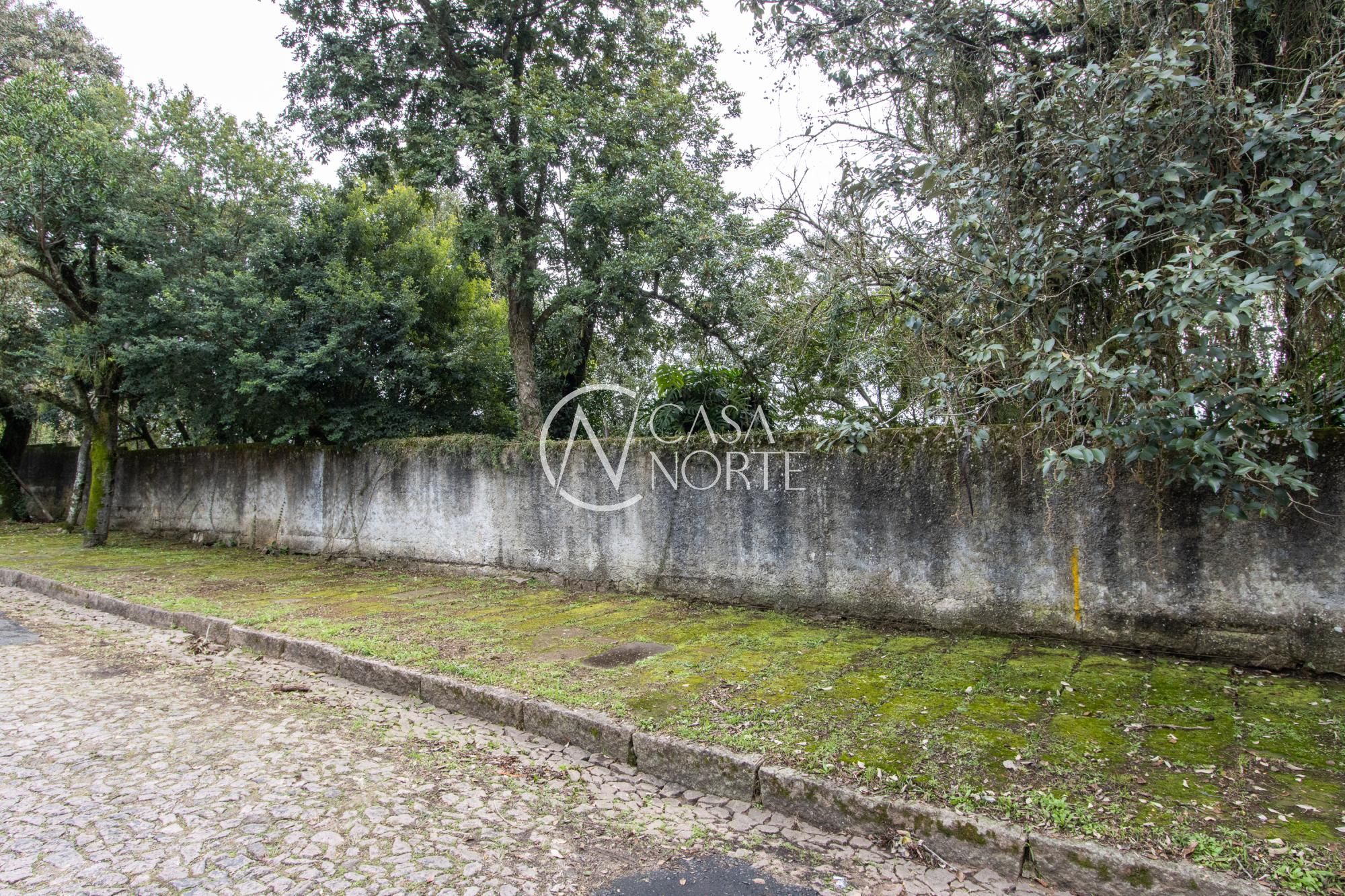 Terreno à venda  com 300m², Rua Charruas no bairro Espírito Santo em Porto Alegre