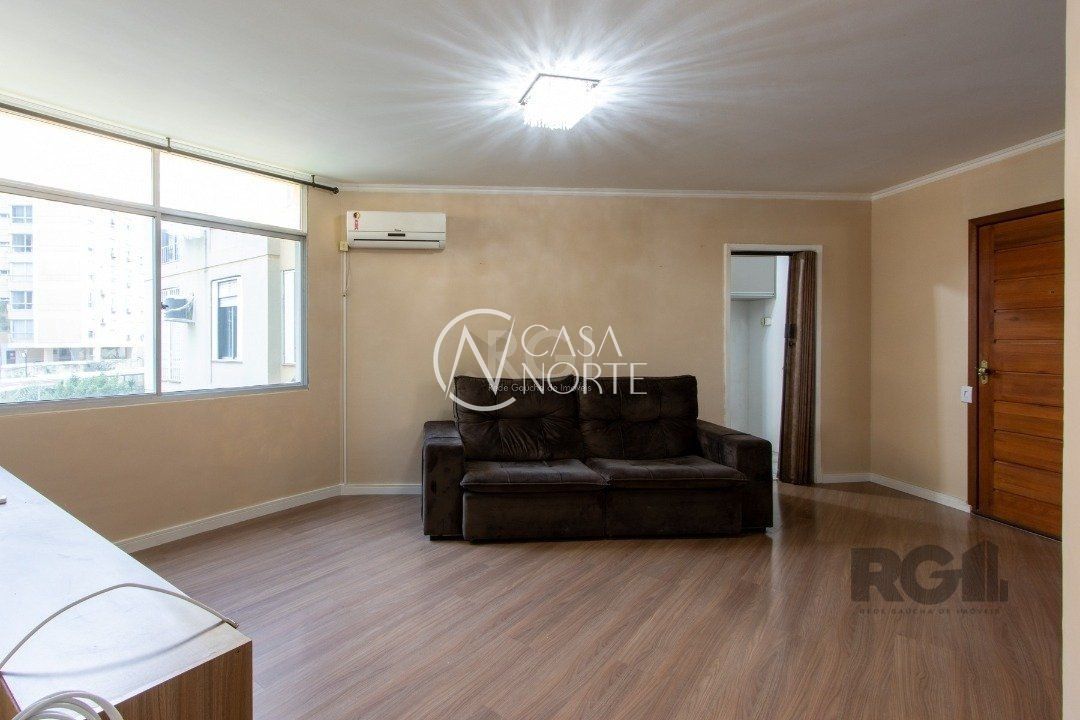 Apartamento à venda com 2 quartos, 63m², Avenida Wenceslau Escobar no bairro Tristeza em Porto Alegre