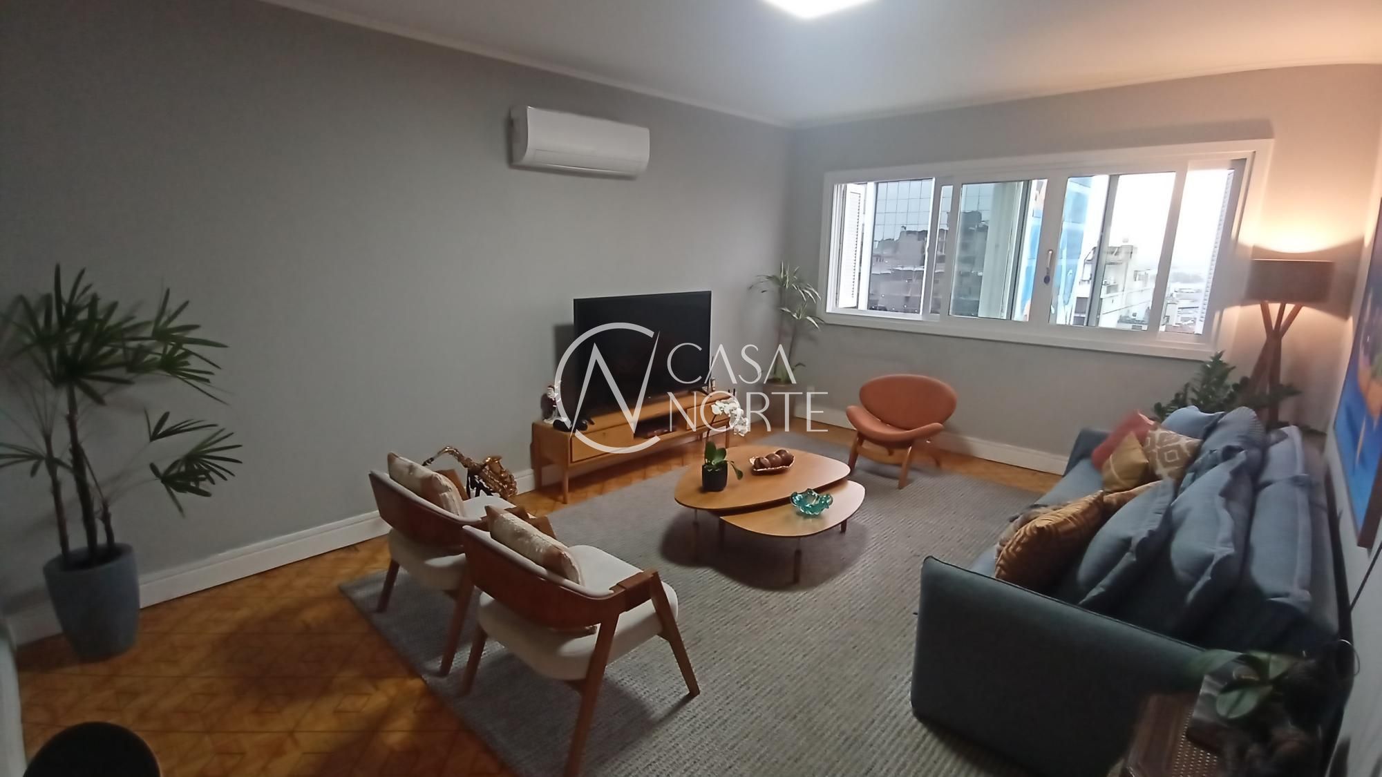 Apartamento à venda com 4 quartos, 122m², 1 suíte, 1 vaga, Avenida Independência no bairro Centro Histórico em Porto Alegre